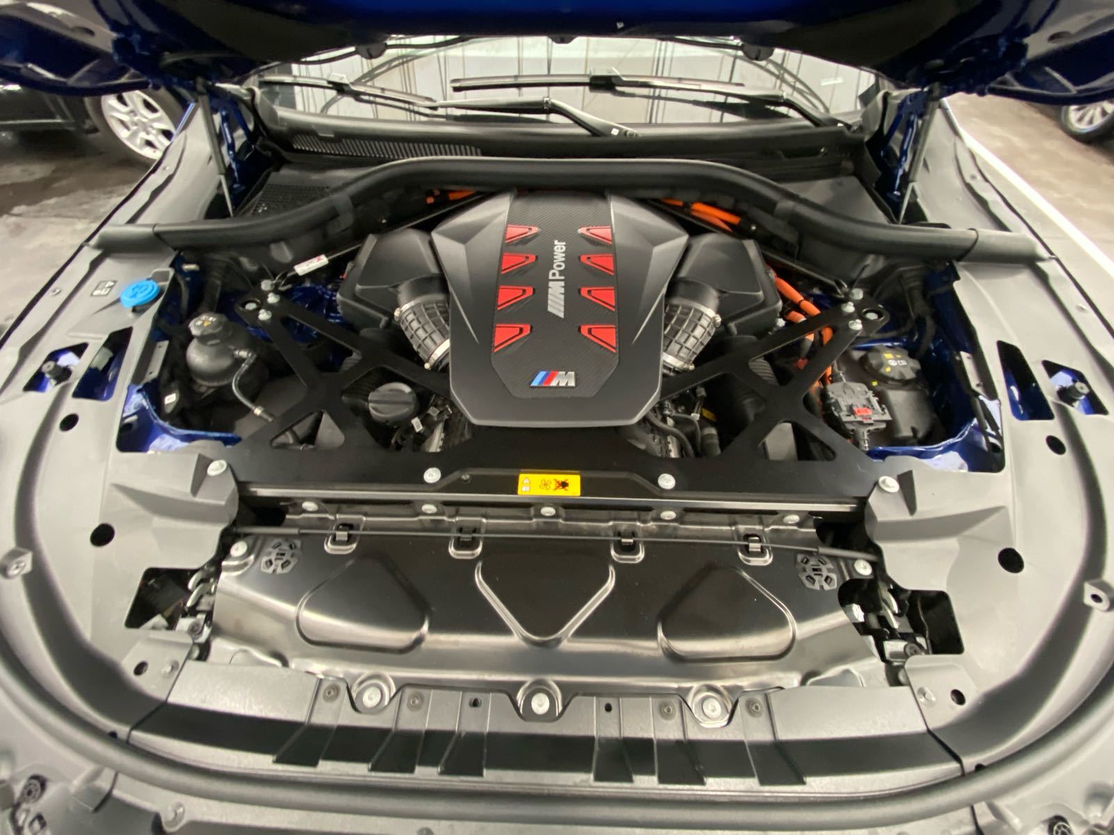 2025 BMW XM   AWD