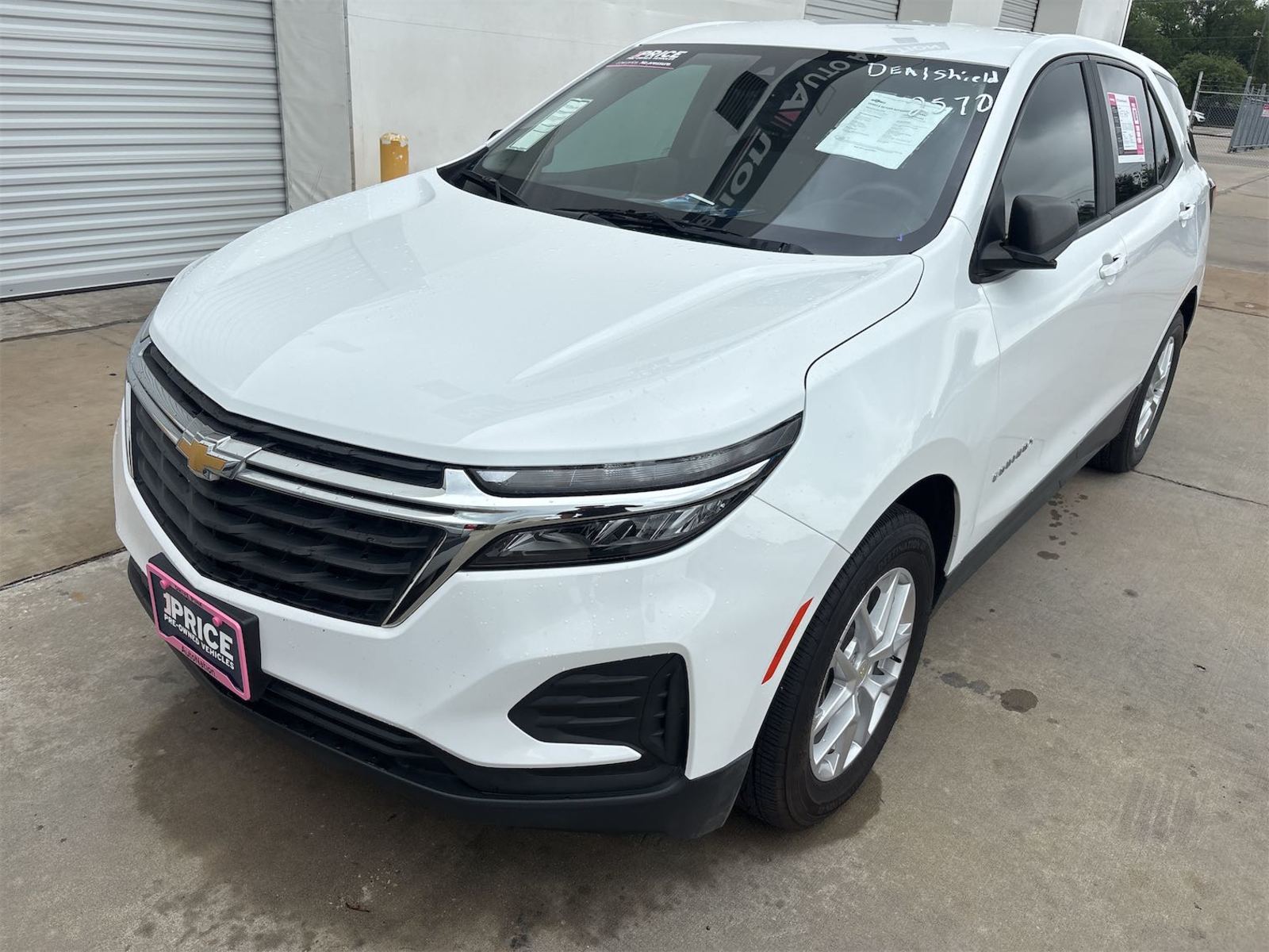 2022 Chevrolet Equinox  LS AWD