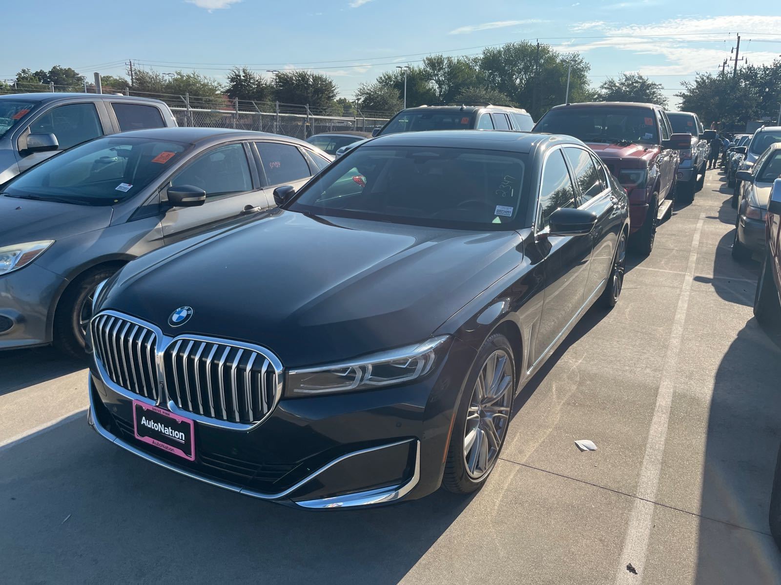 2022 BMW 7-Series  740i RWD