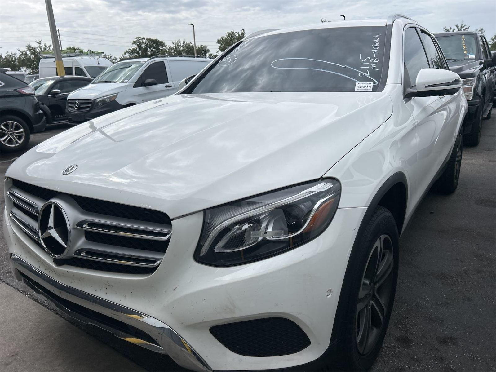 2019 Mercedes-Benz GLC   RWD
