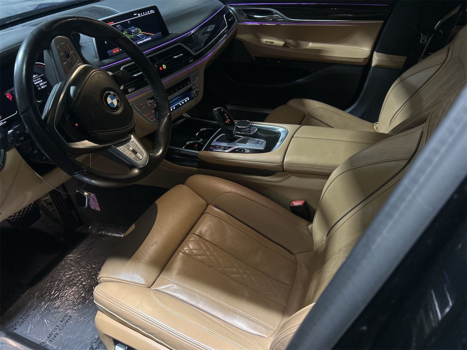 2022 BMW 7-Series  740i RWD