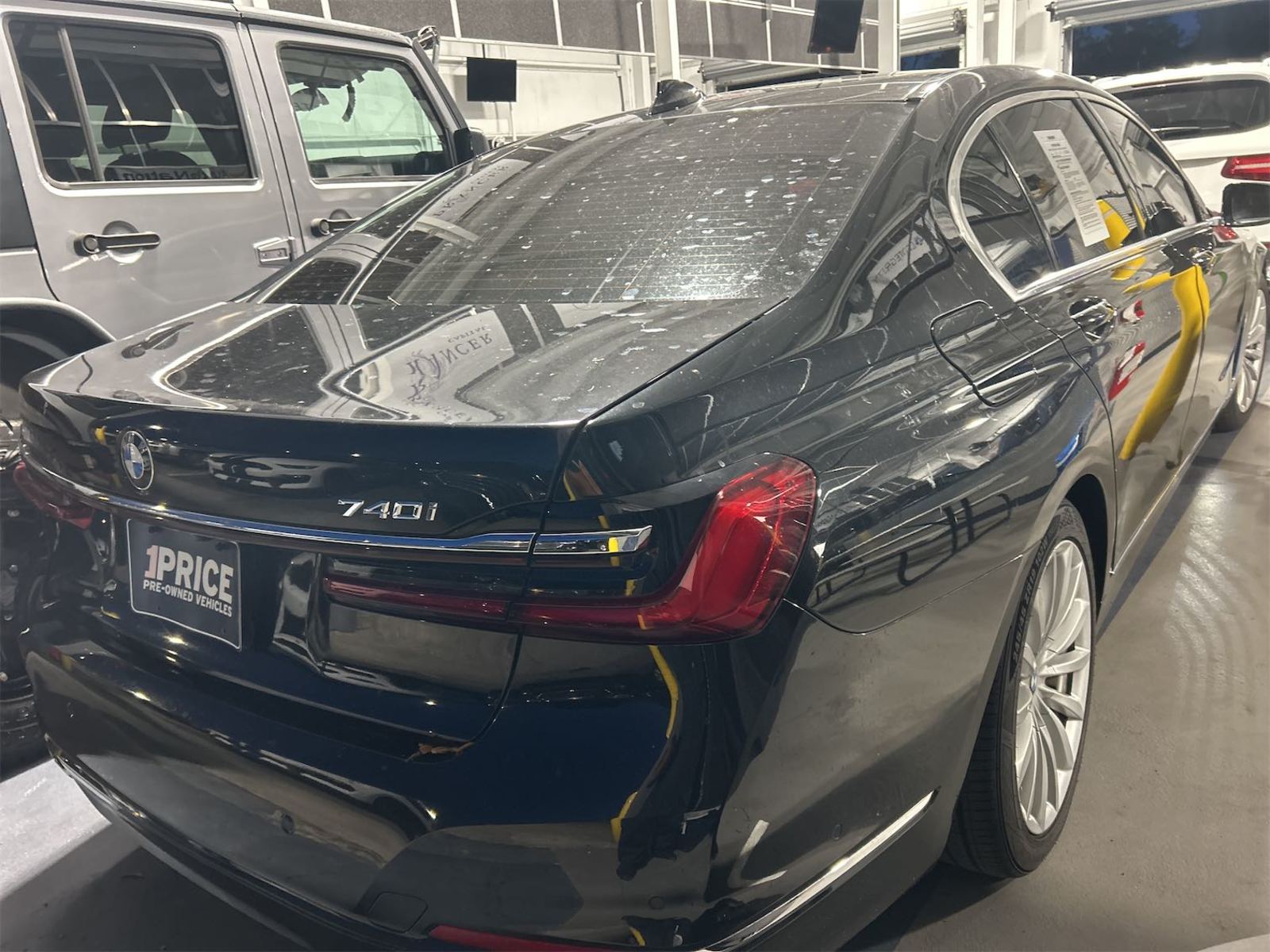 2022 BMW 7-Series  740i RWD