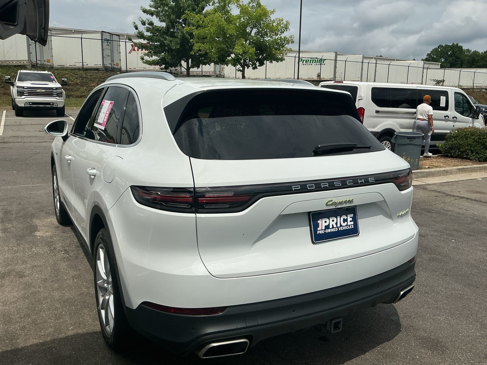 2019 Porsche cayenne  E-Hybrid AWD