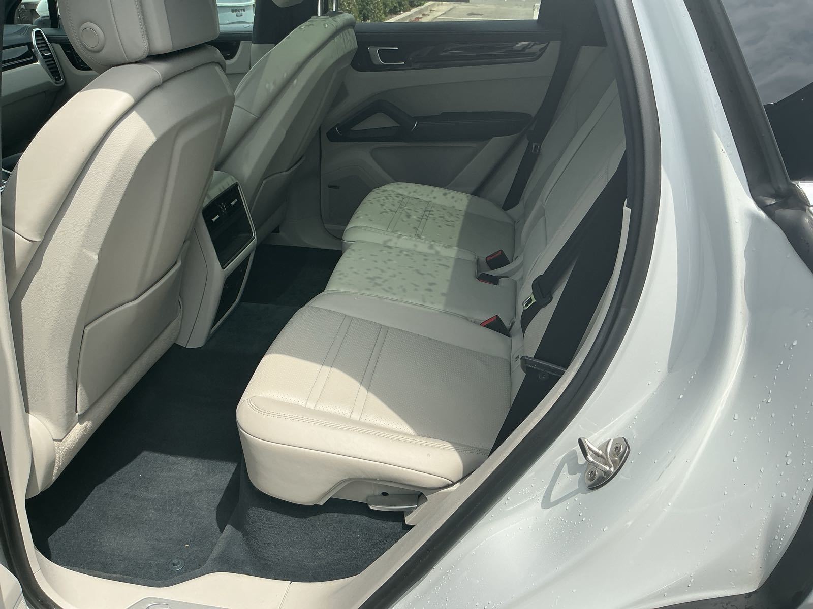 2019 Porsche cayenne  E-Hybrid AWD