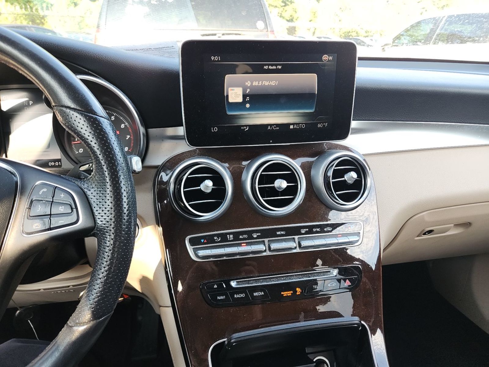 2019 Mercedes-Benz GLC   RWD