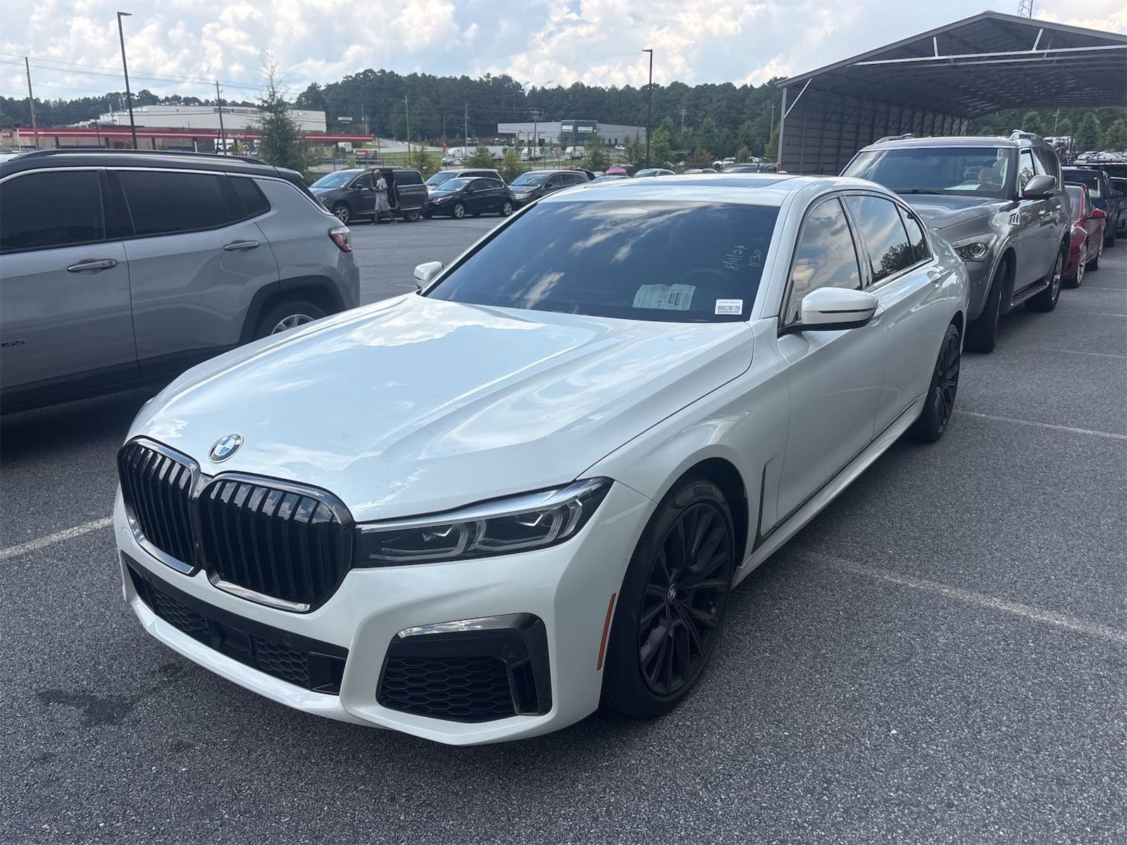 2022 BMW 7-Series  740i RWD