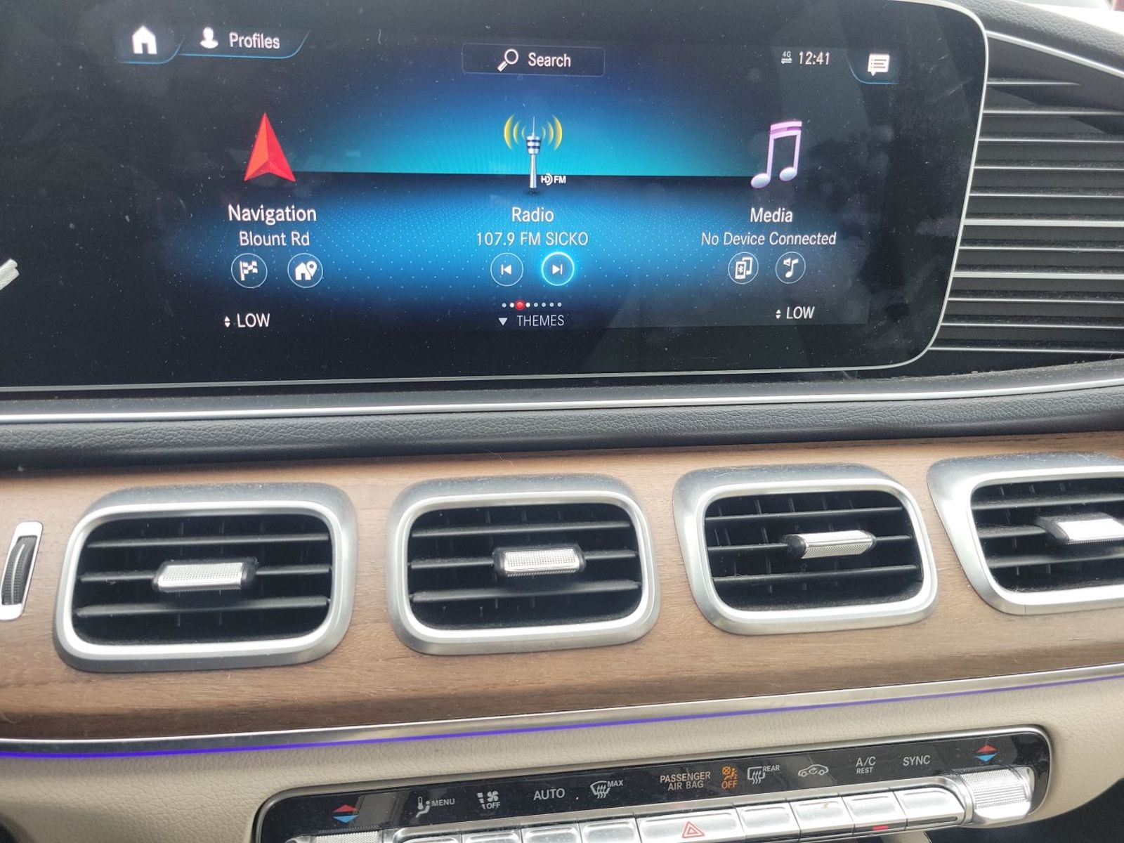 2021 Mercedes-Benz GLE   RWD