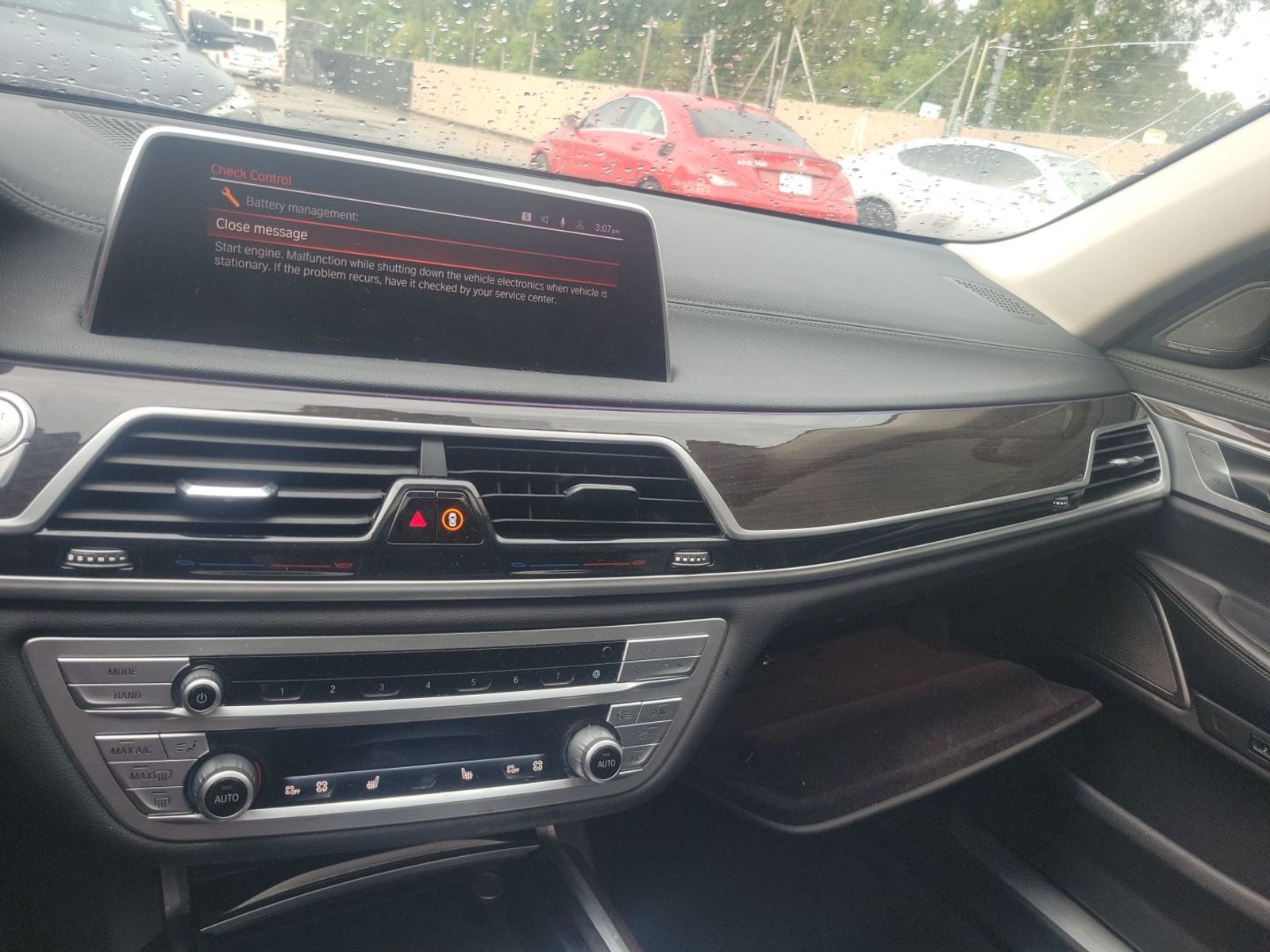 2021 BMW 7-Series  740i RWD