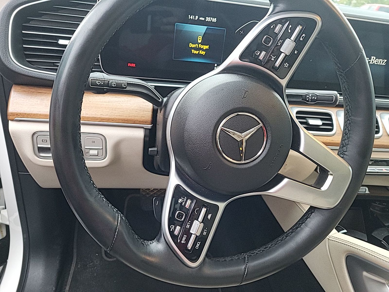 2022 Mercedes-Benz GLE   RWD