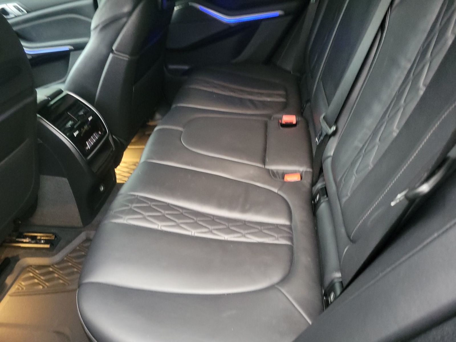 2020 BMW X5  M50i AWD