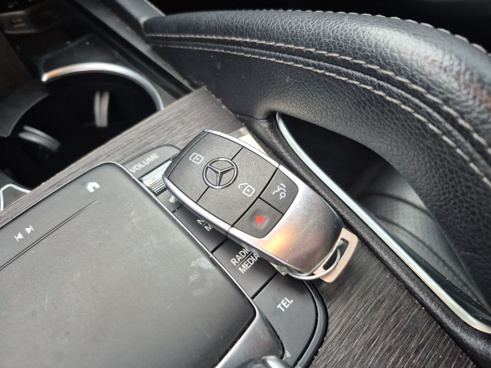 2021 Mercedes-Benz GLE   RWD