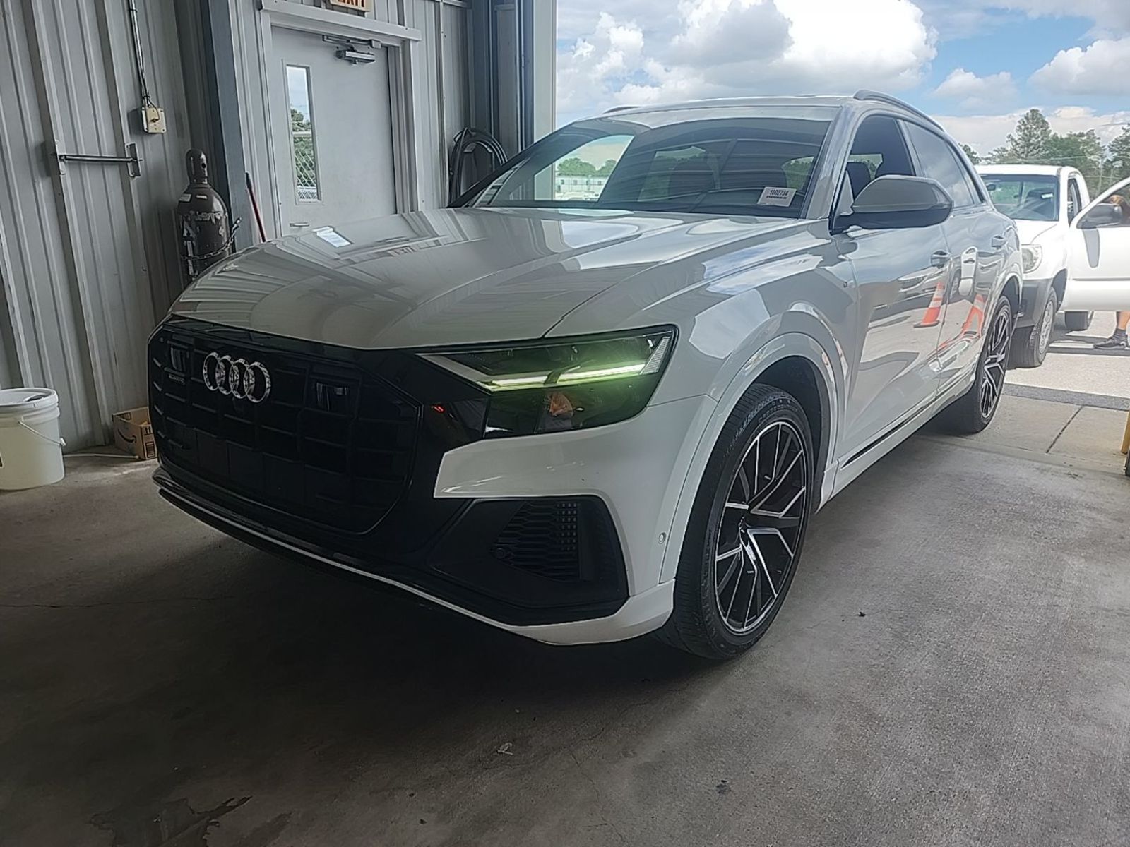 2019 Audi Q8  Premium Plus AWD