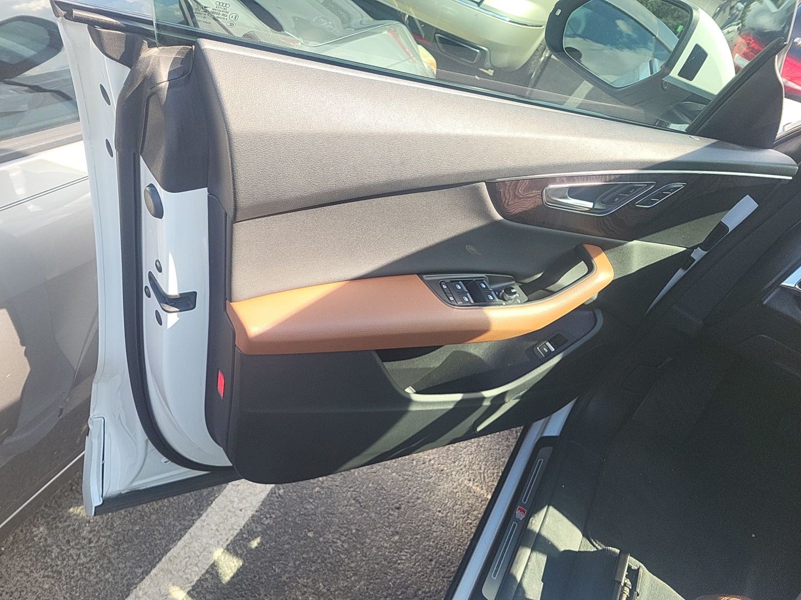 2019 Audi Q8  Premium Plus AWD