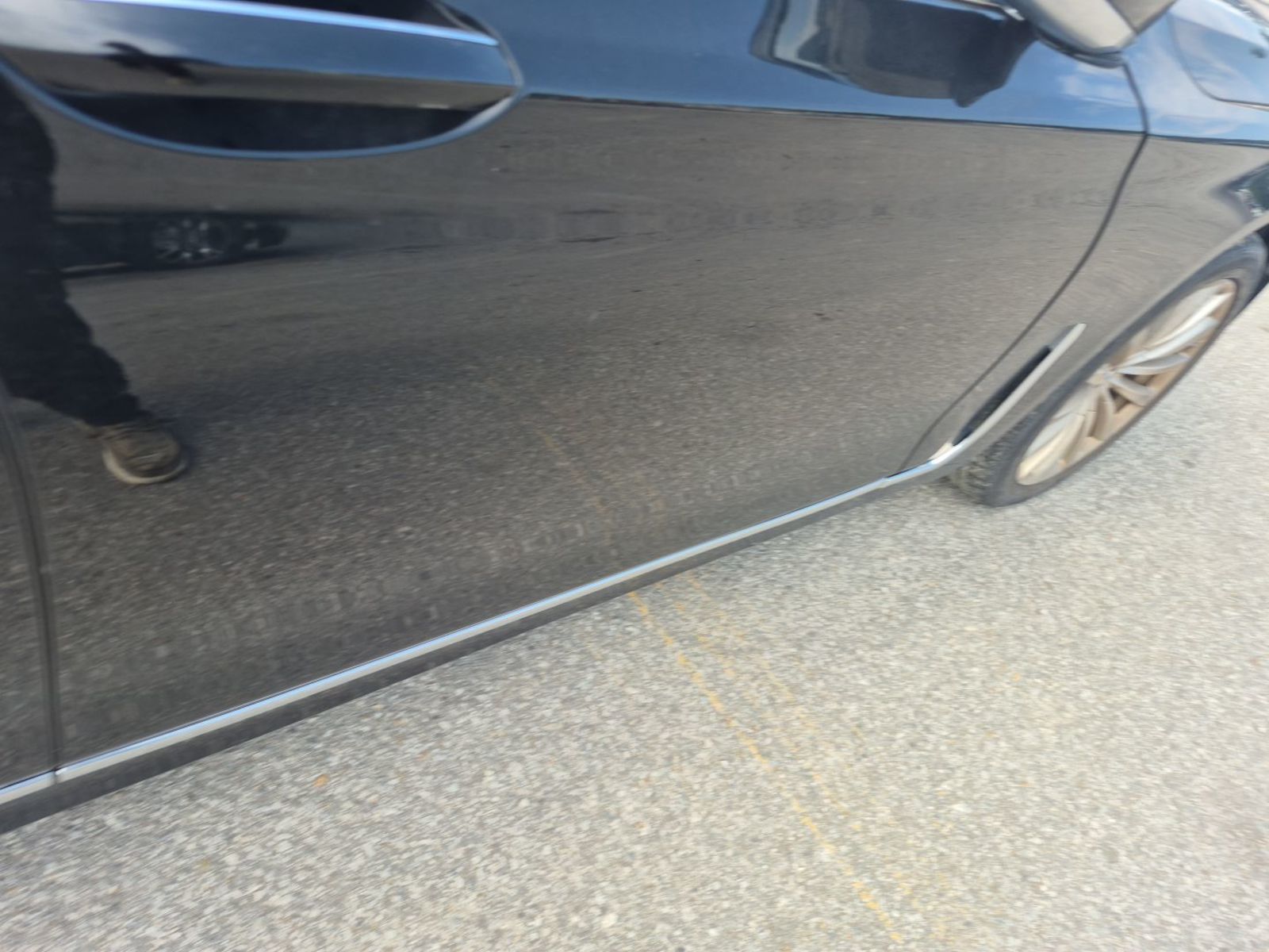 2020 BMW 7-Series  740i RWD
