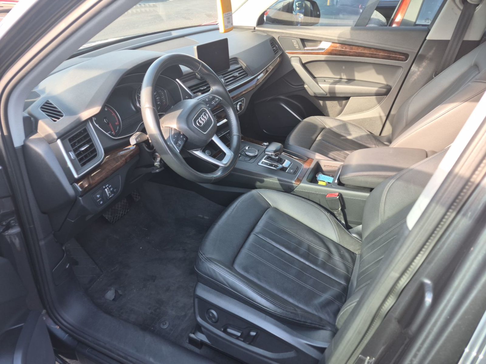 2020 Audi Q5  Premium AWD