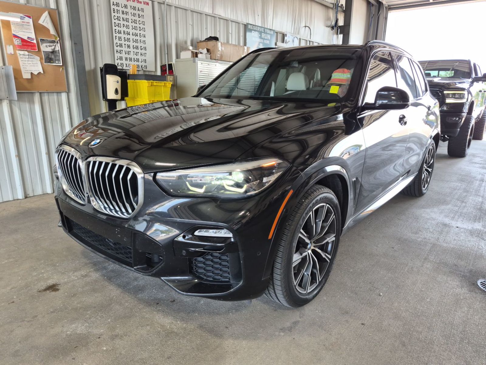 2019 BMW X5  XDrive40i AWD