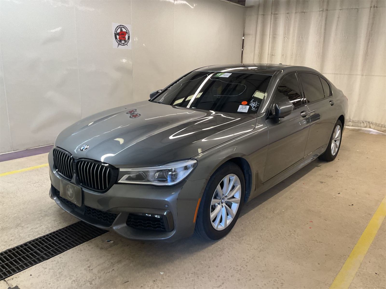 2019 BMW 7-Series  750i RWD