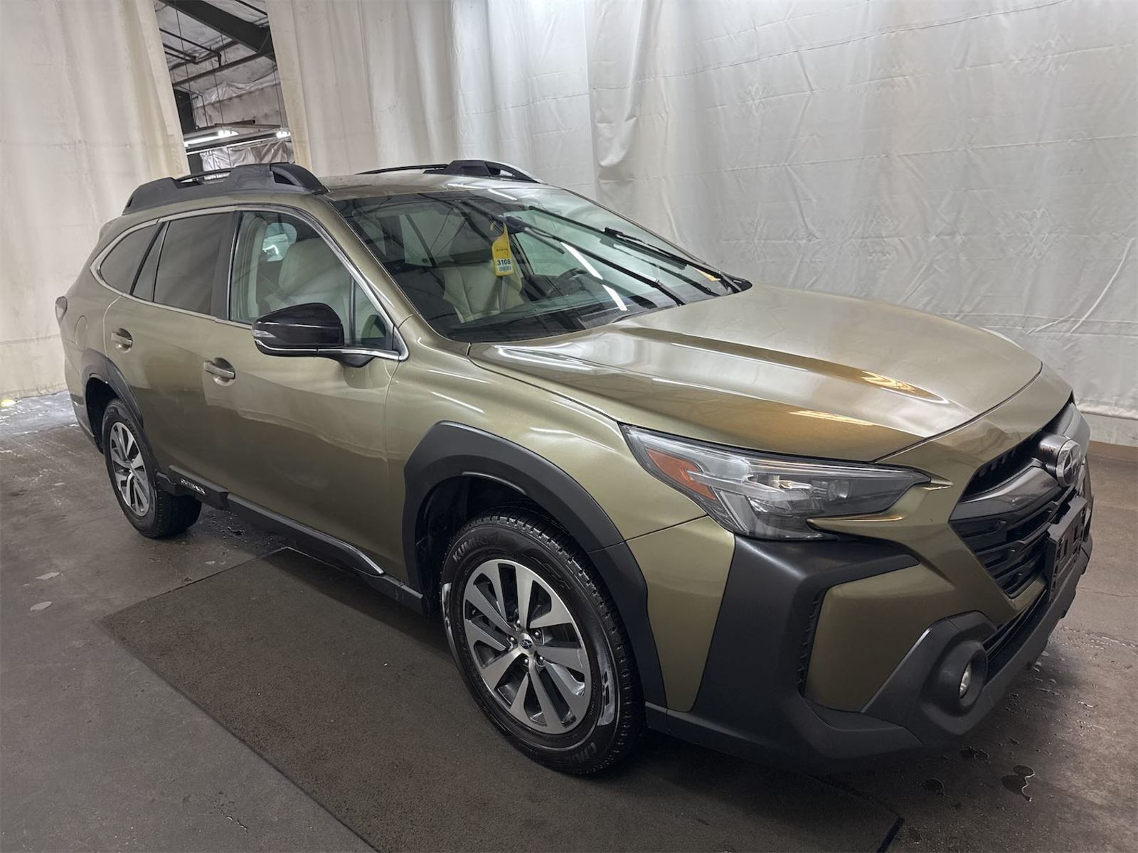 2023 Subaru Outback  Premium AWD