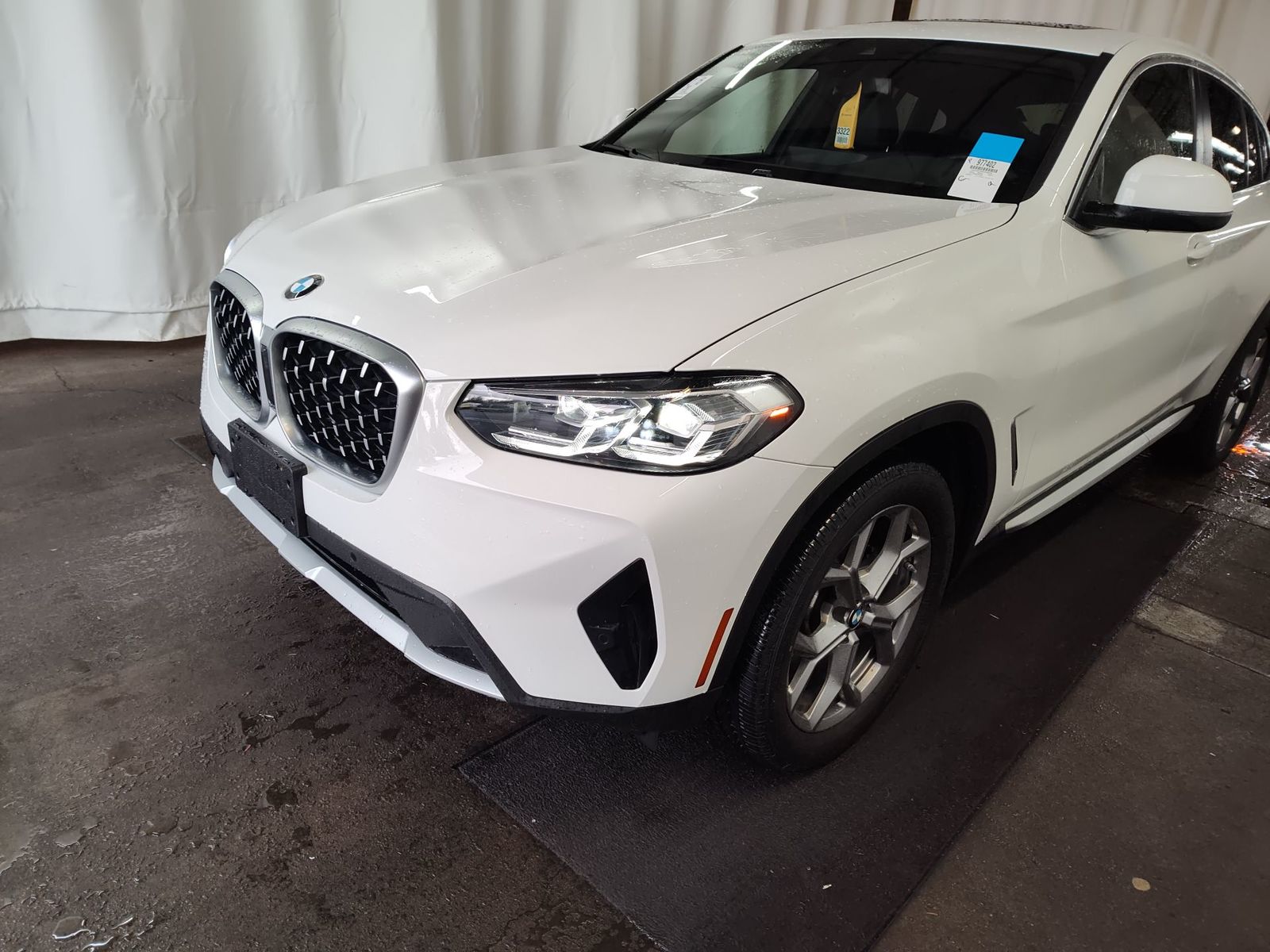 2025 BMW X4  XDrive30i AWD