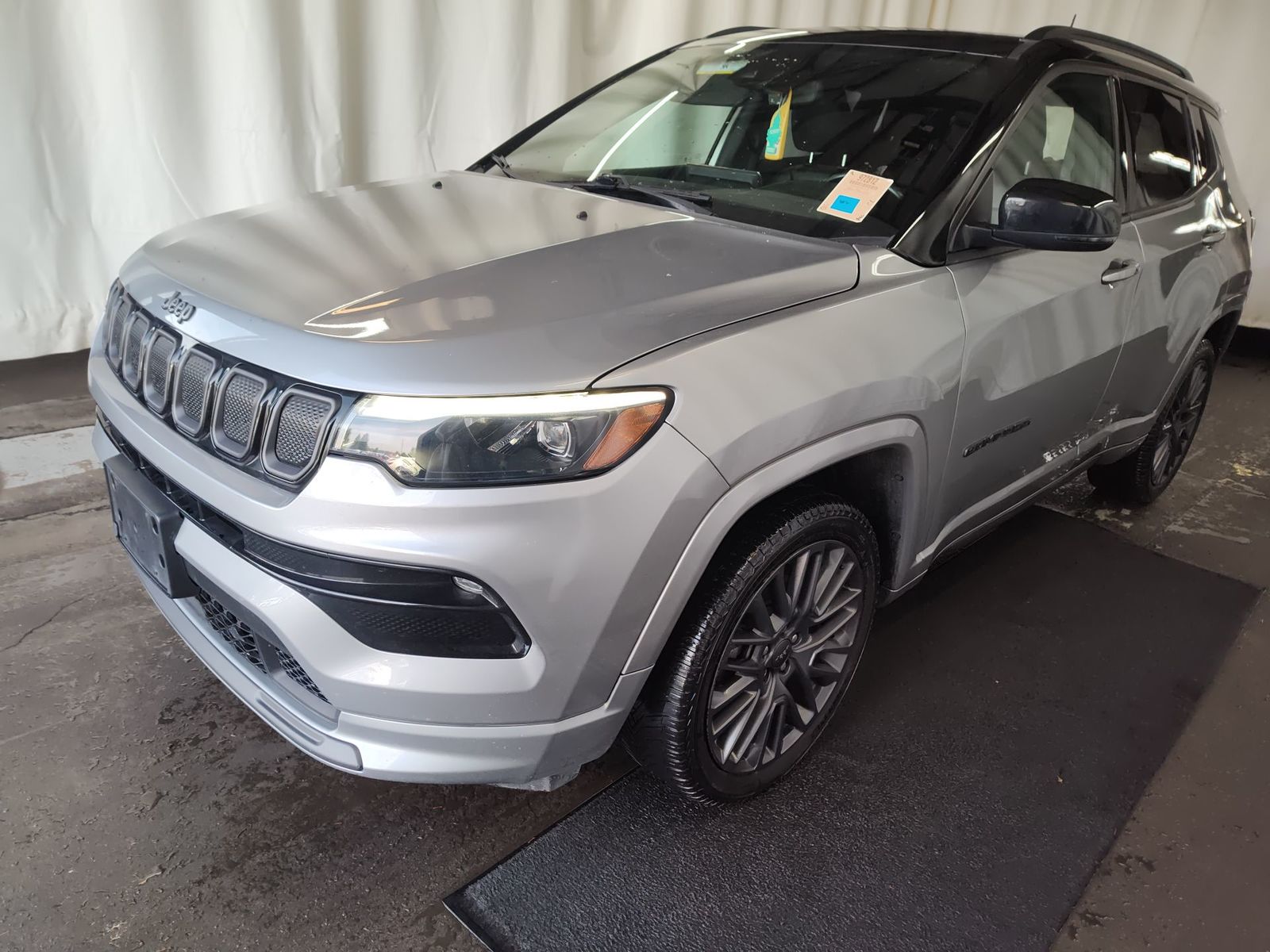 2022 Jeep Compass   AWD