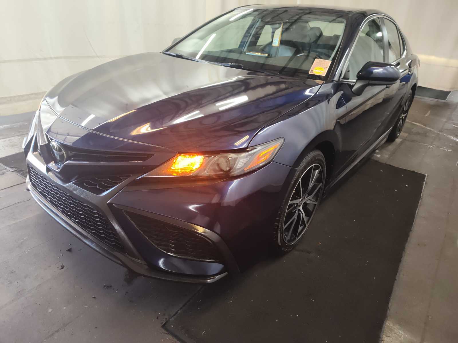 2021 Toyota Camry   FWD