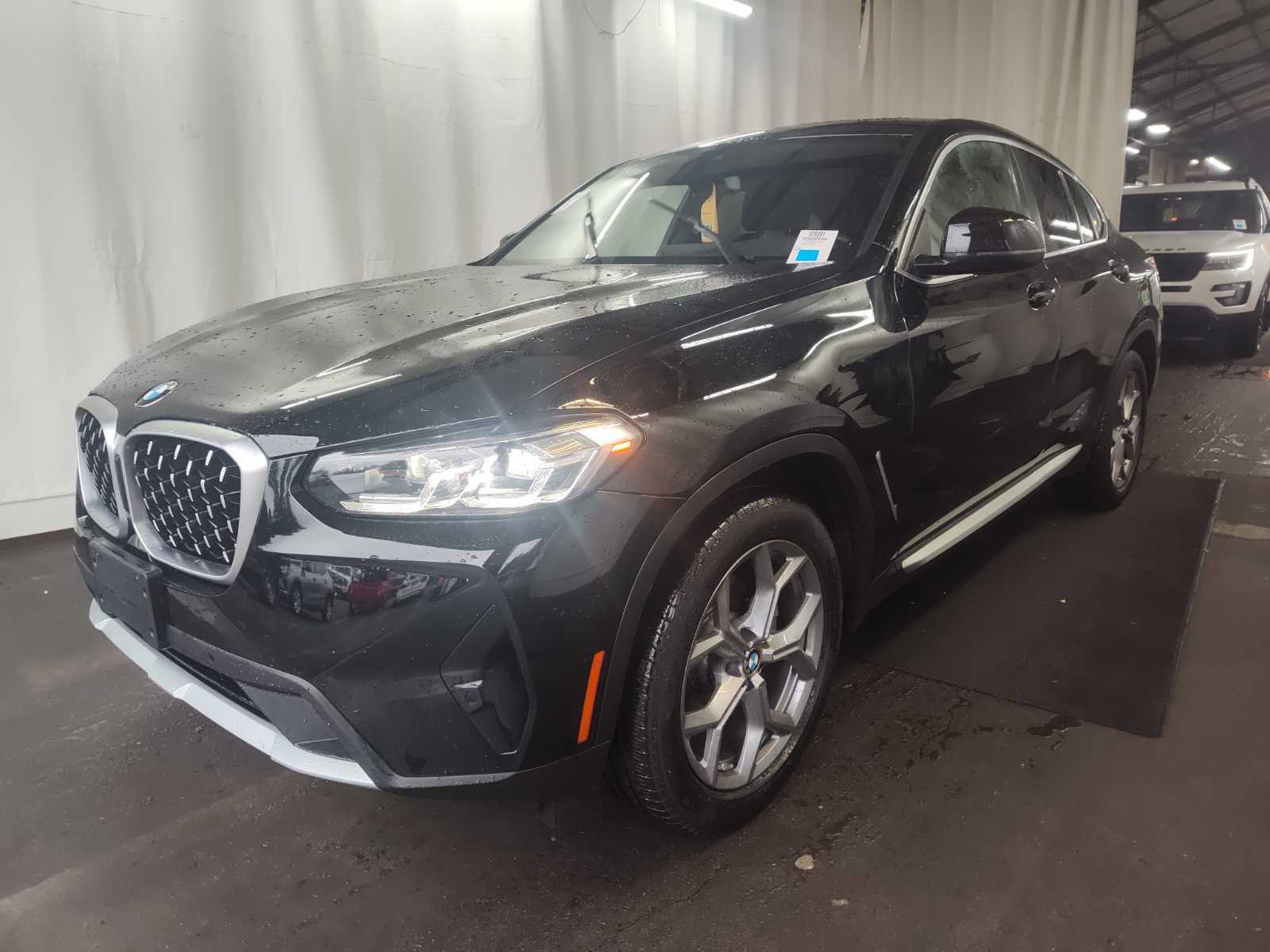 2025 BMW X4  XDrive30i AWD