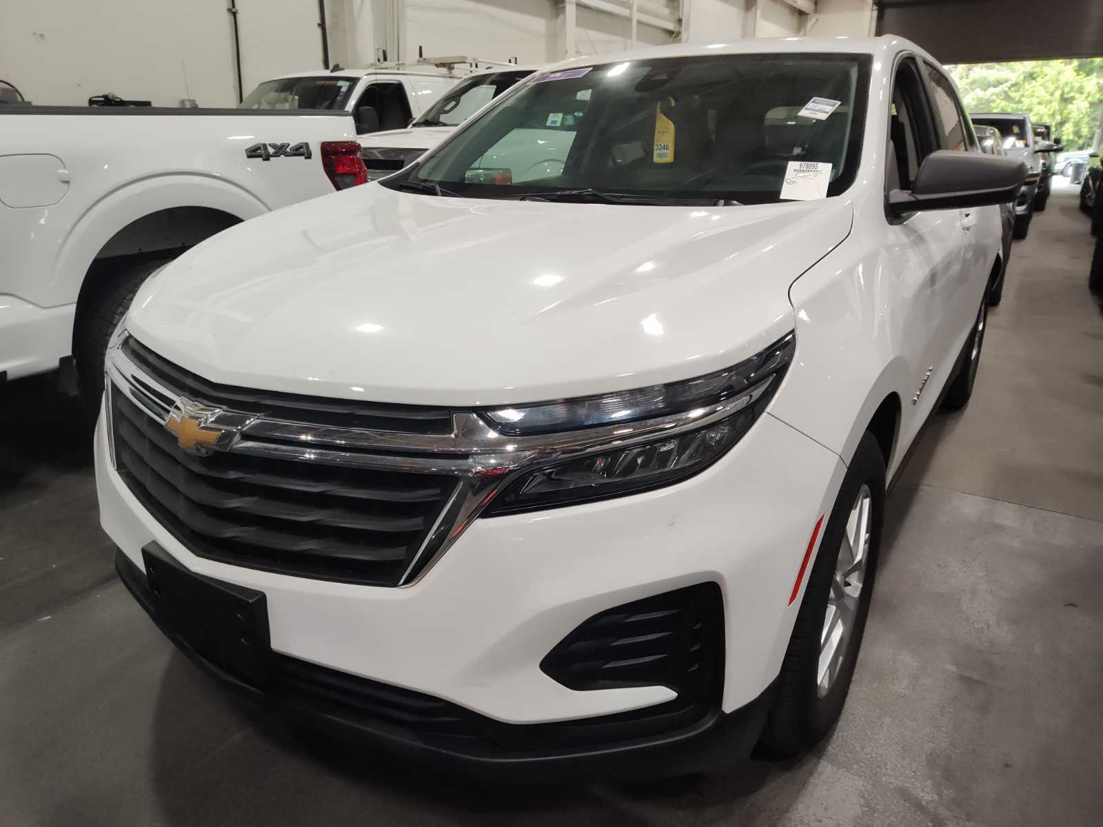 2022 Chevrolet Equinox  LS FWD