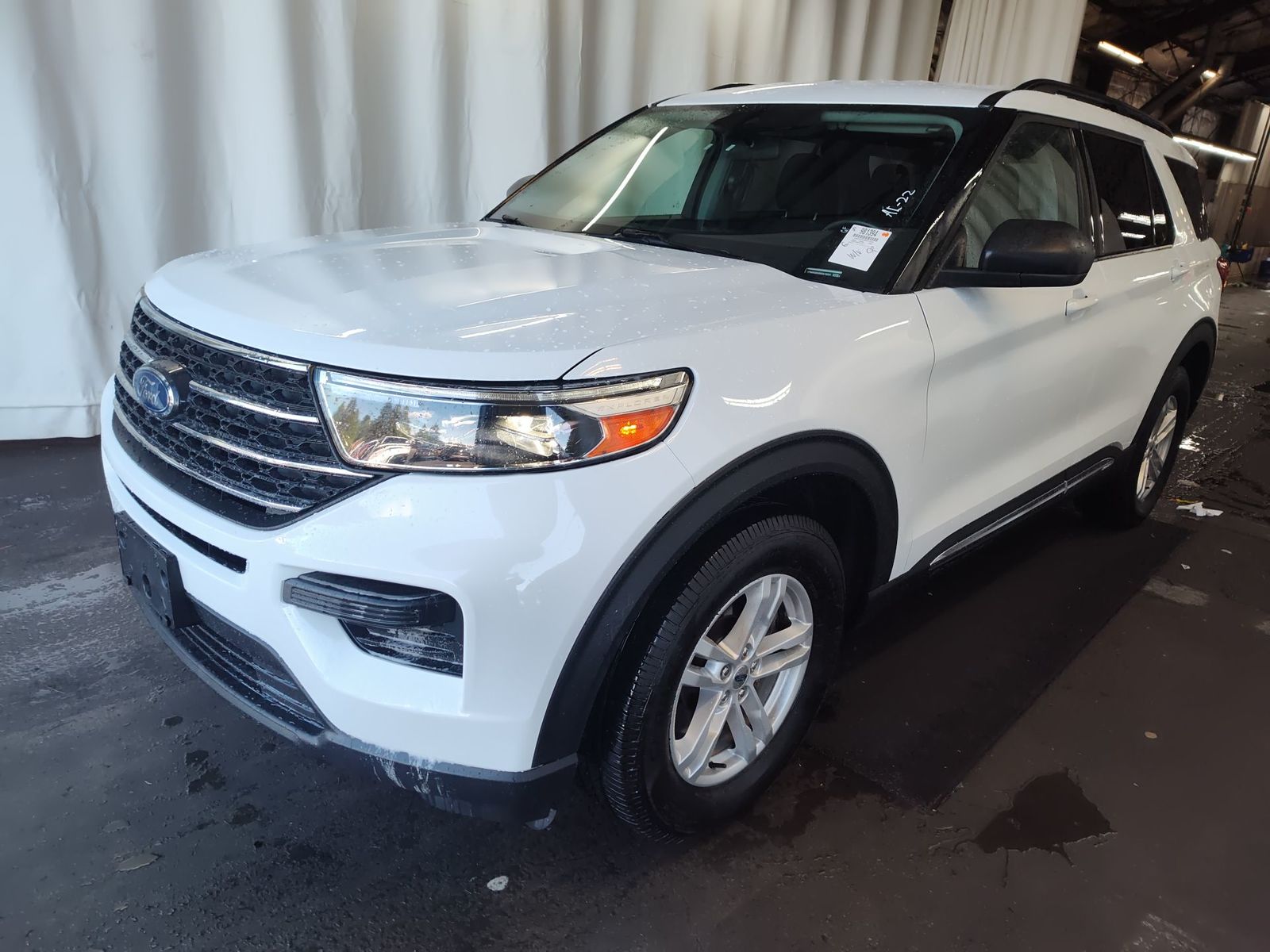 2022 Ford Explorer  XLT AWD