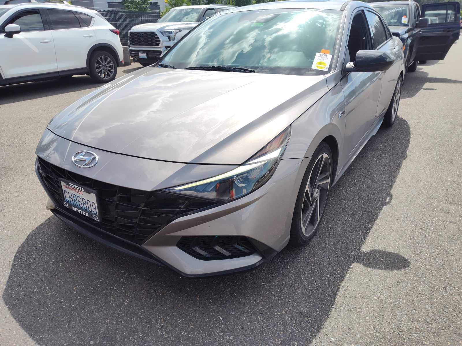 2023 Hyundai Elantra   FWD