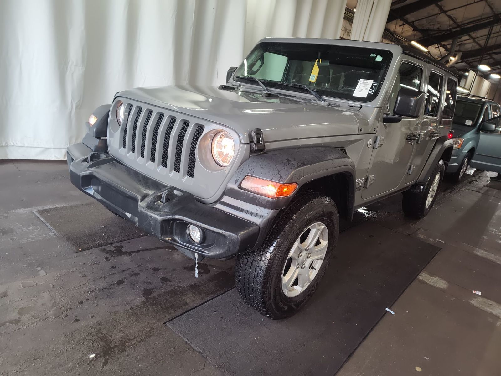 2021 Jeep Wrangler   AWD