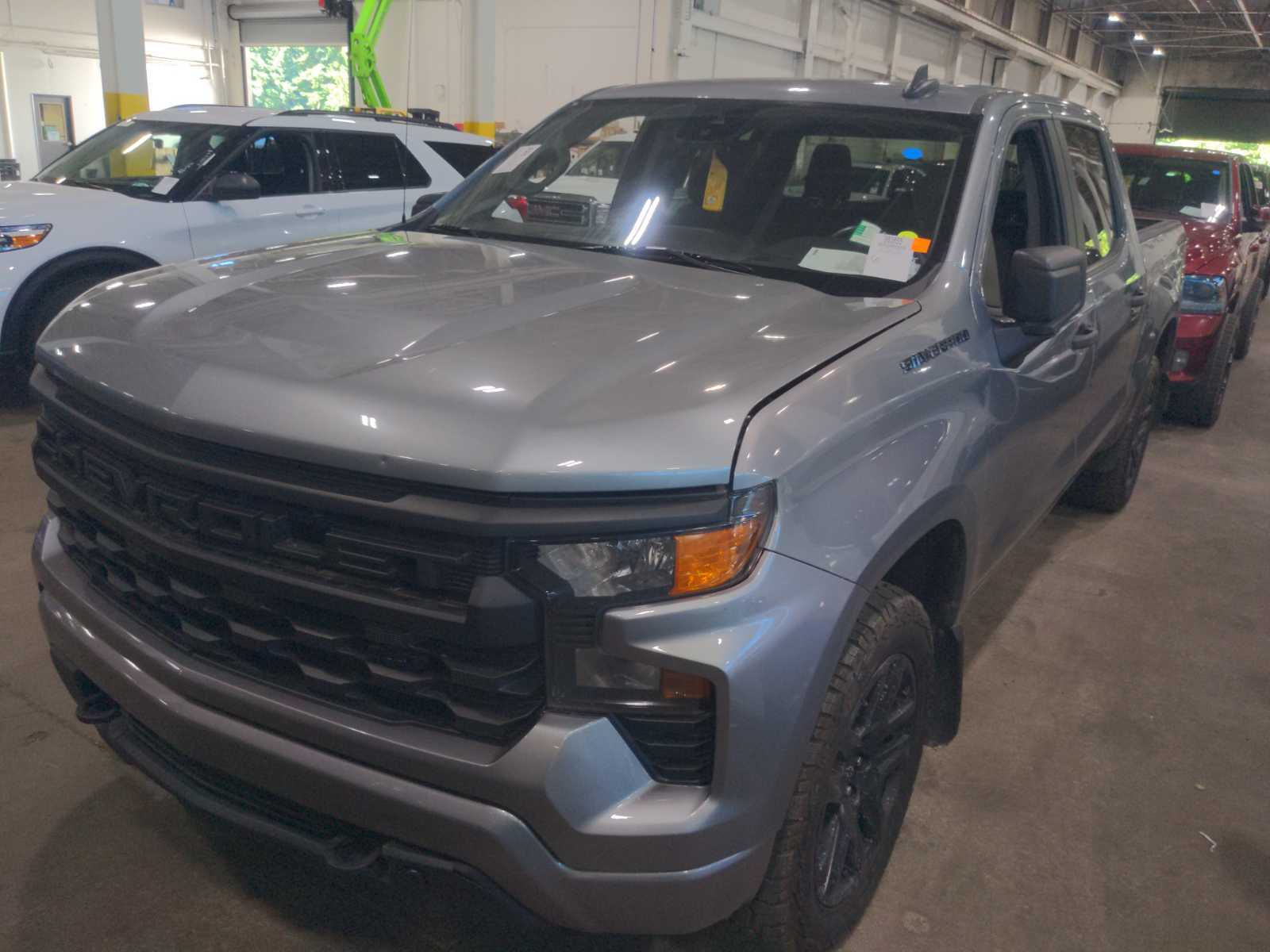 2023 Chevrolet Silverado 1500  Custom AWD