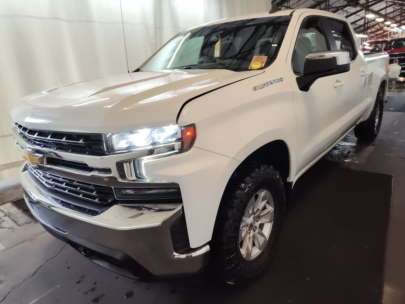 2021 Chevrolet Silverado 1500  LT AWD