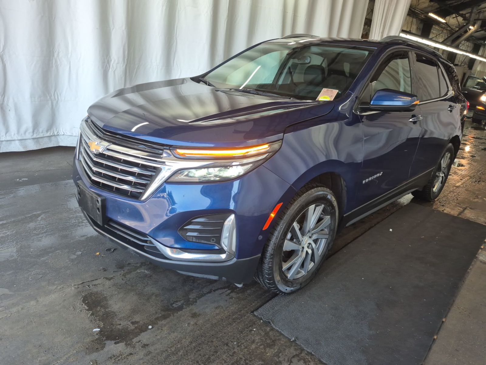2022 Chevrolet Equinox  Premier AWD
