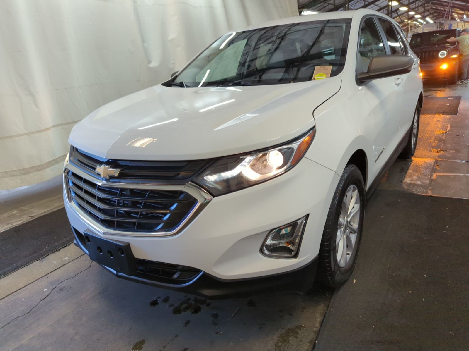 2021 Chevrolet Equinox  LS FWD