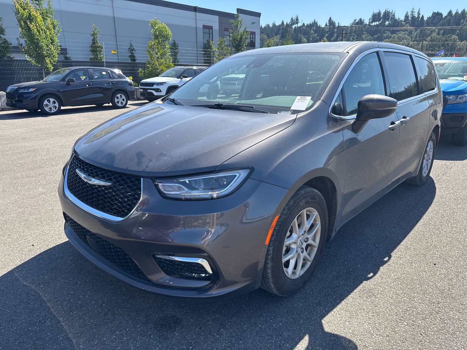 2023 Chrysler Pacifica  Touring L FWD