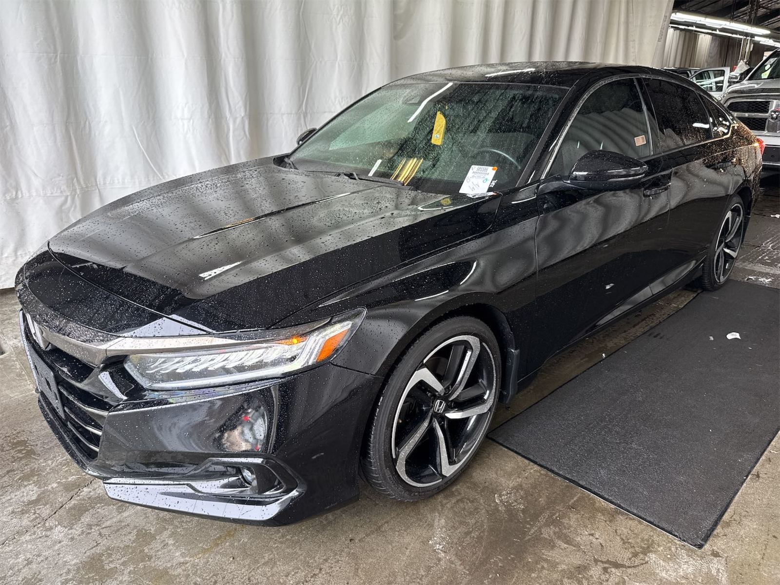 2022 Honda Accord Sedan   FWD