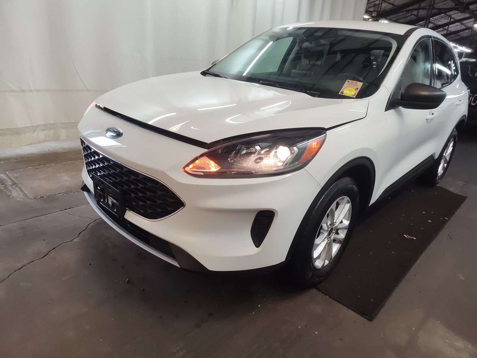 2022 Ford Escape  SE Hybrid AWD