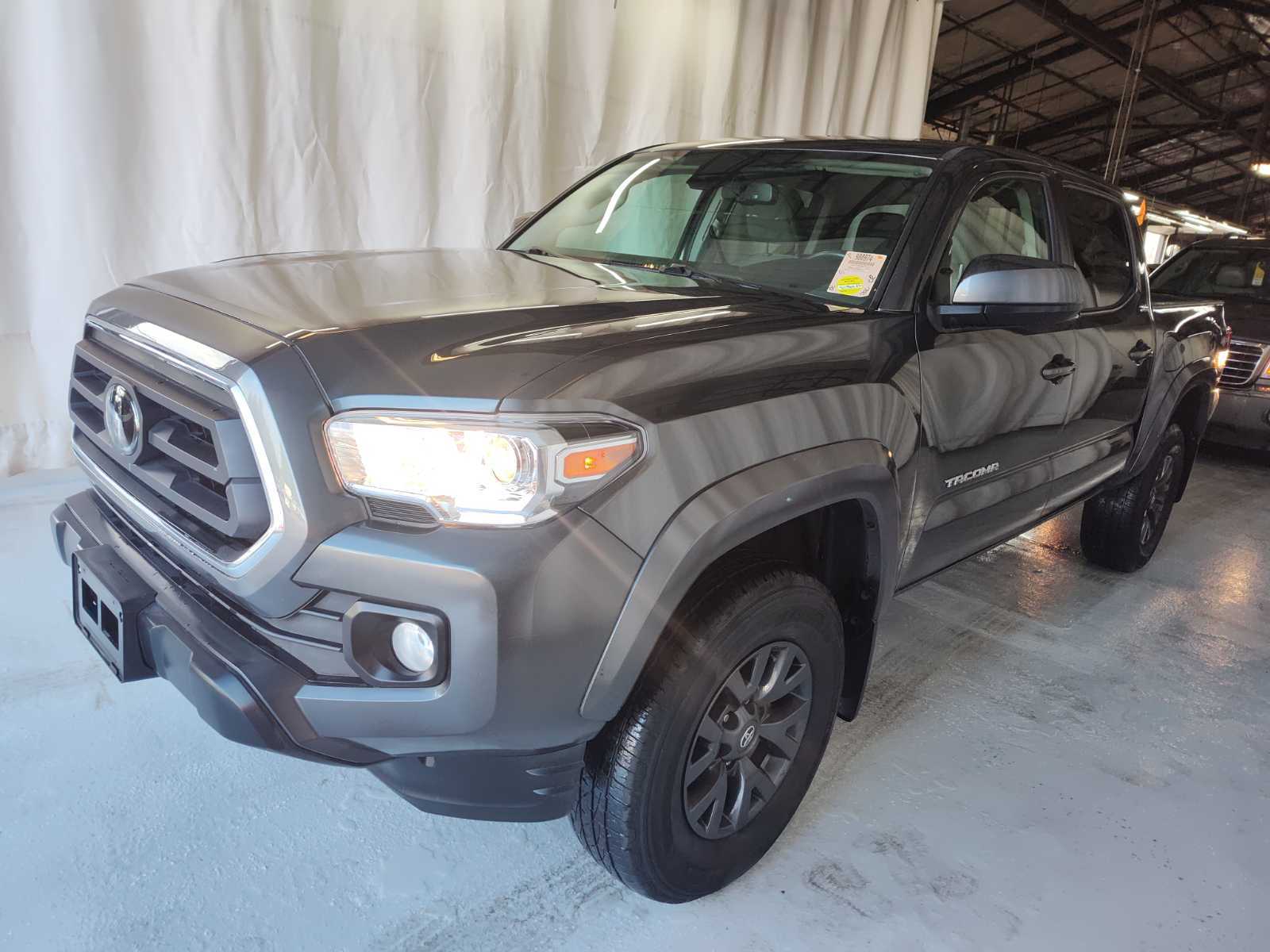 2022 Toyota Tacoma  SR5 RWD