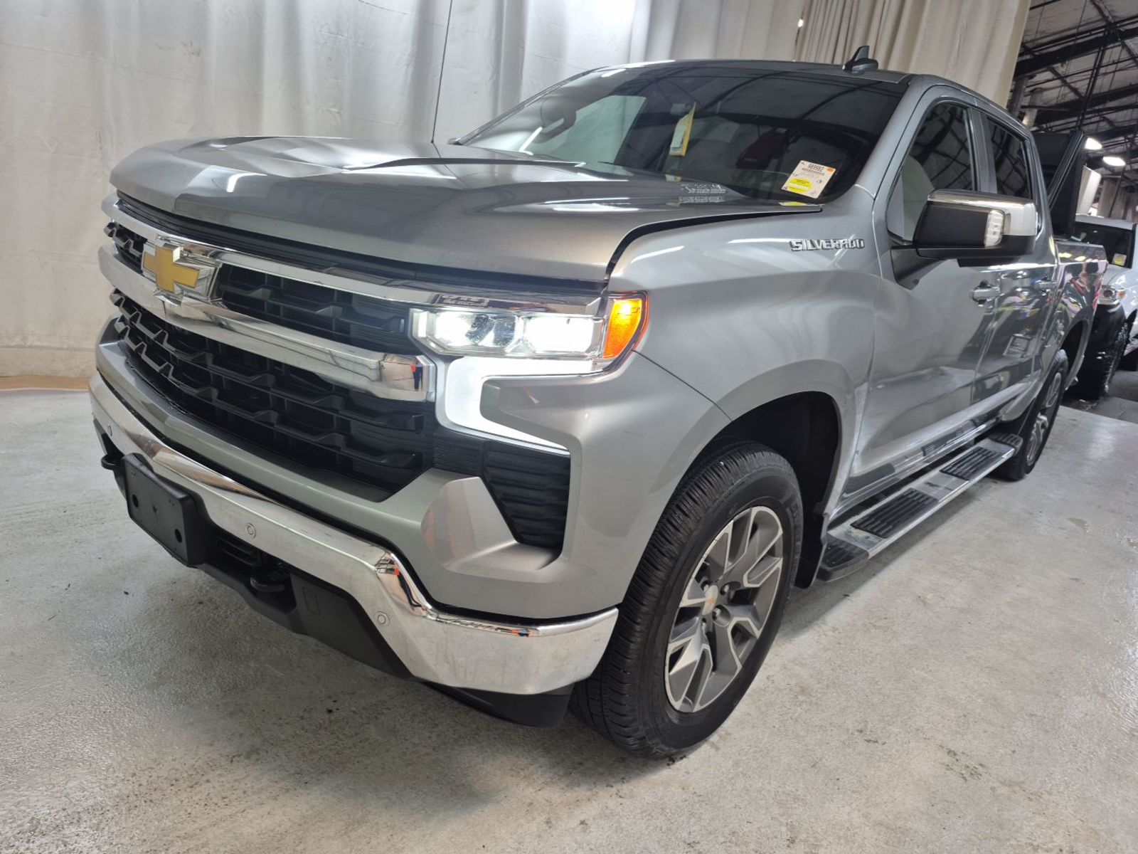 2026 Chevrolet Silverado 1500  LT AWD