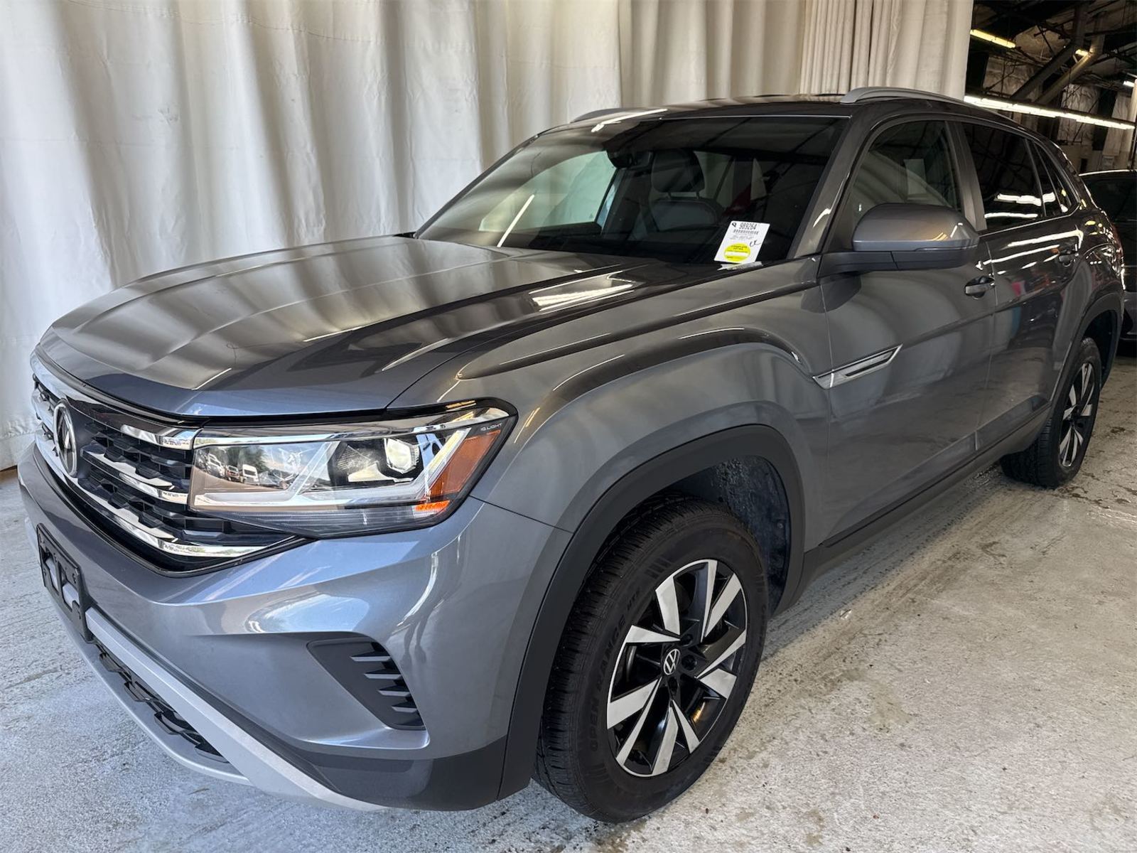 2022 Volkswagen Atlas Cross Sport   AWD
