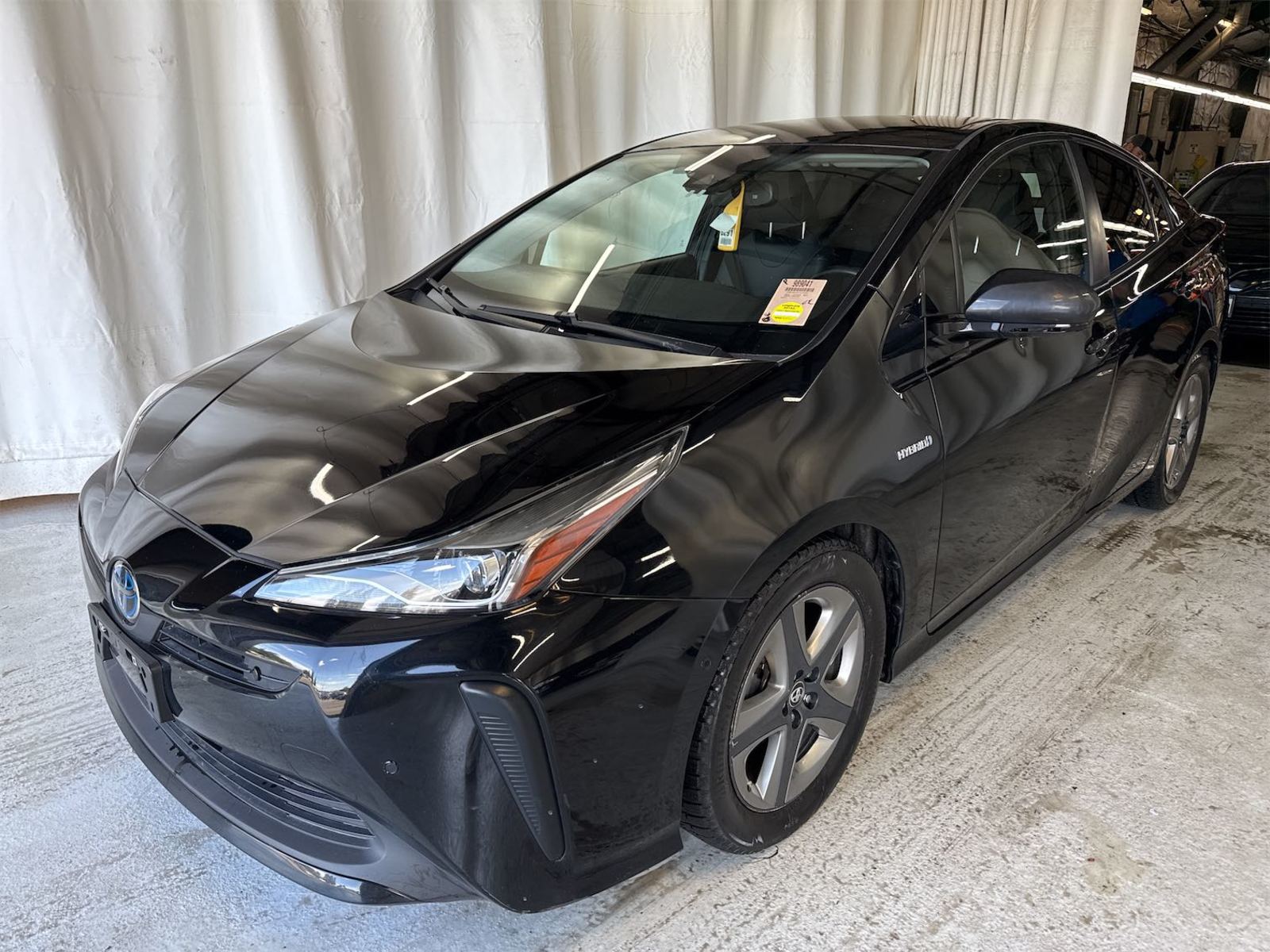2020 Toyota Prius  Limited FWD