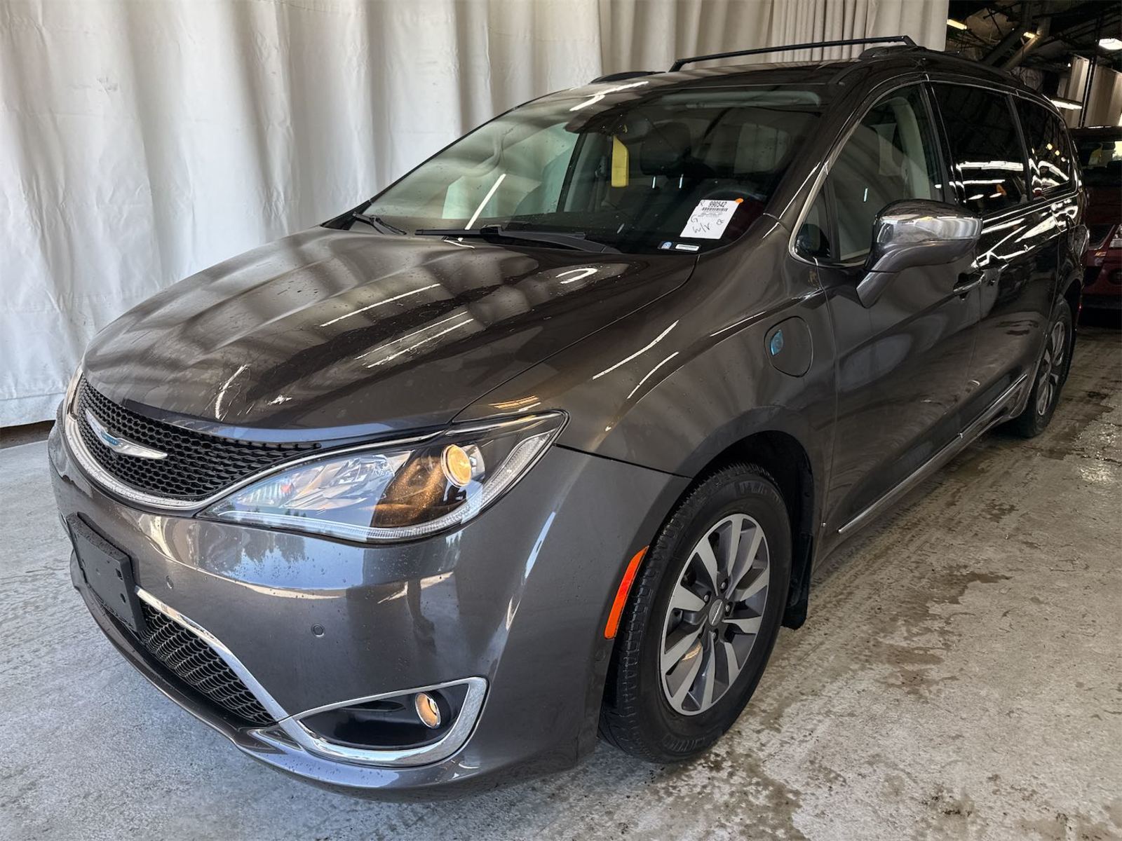 2020 Chrysler Pacifica  Hybrid Limited FWD