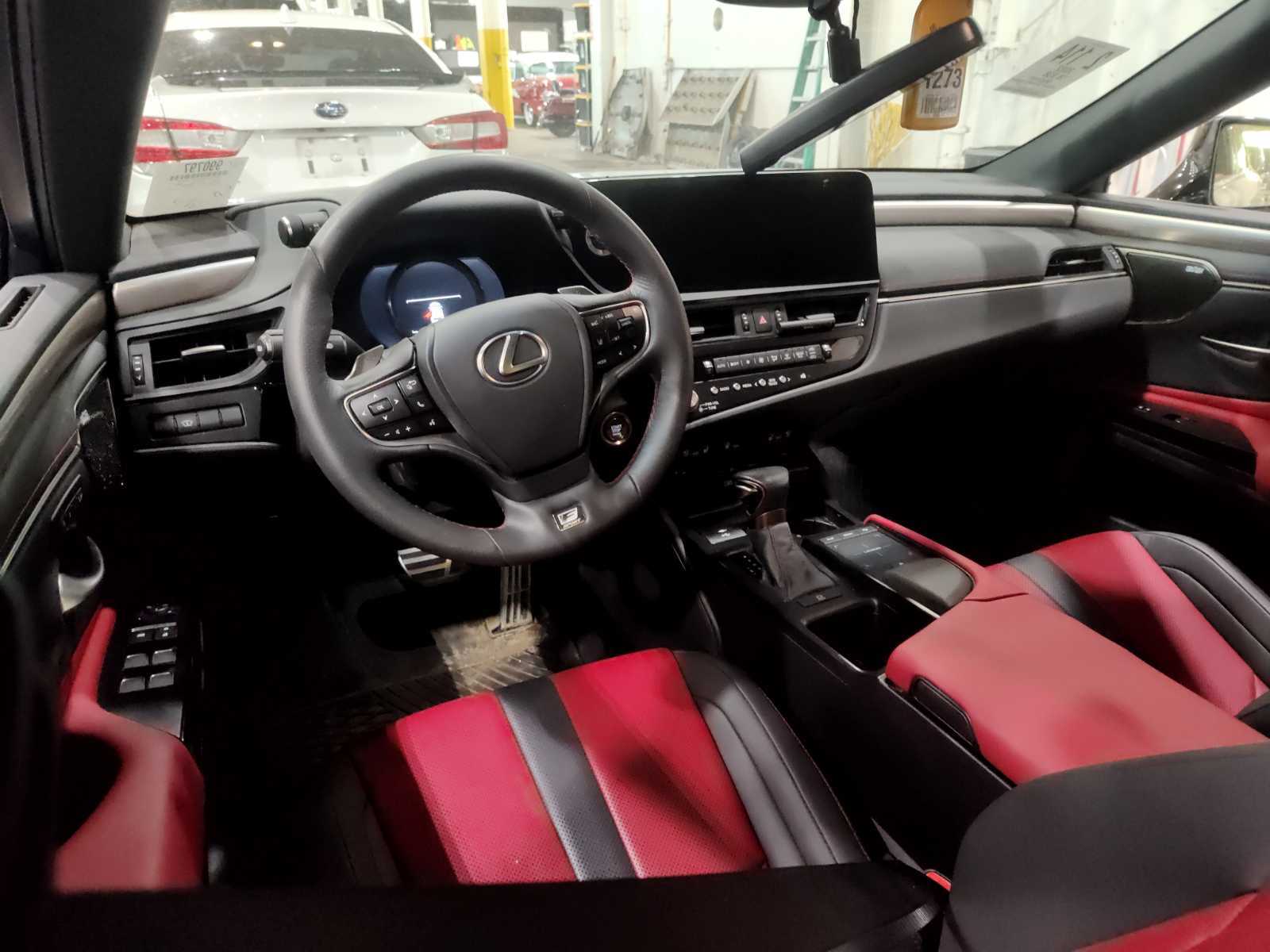 2022 Lexus ES   FWD