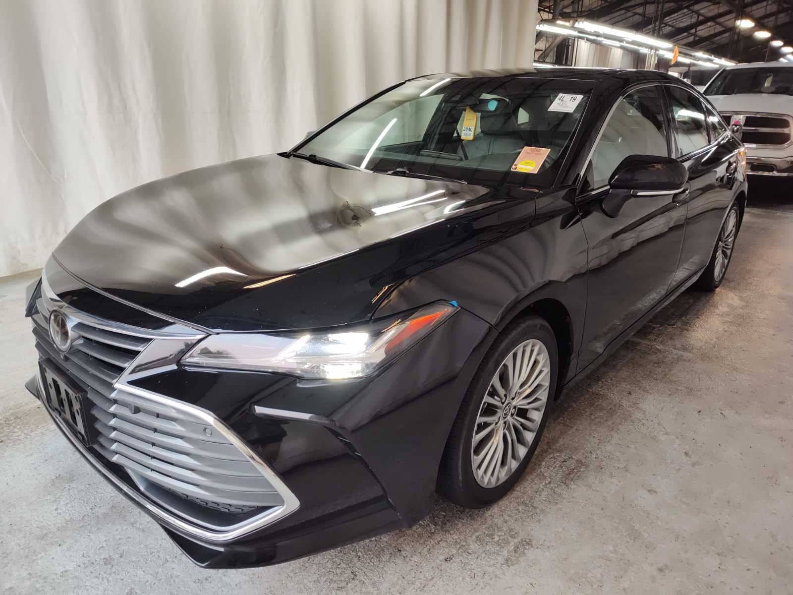 2022 Toyota Avalon  Limited FWD