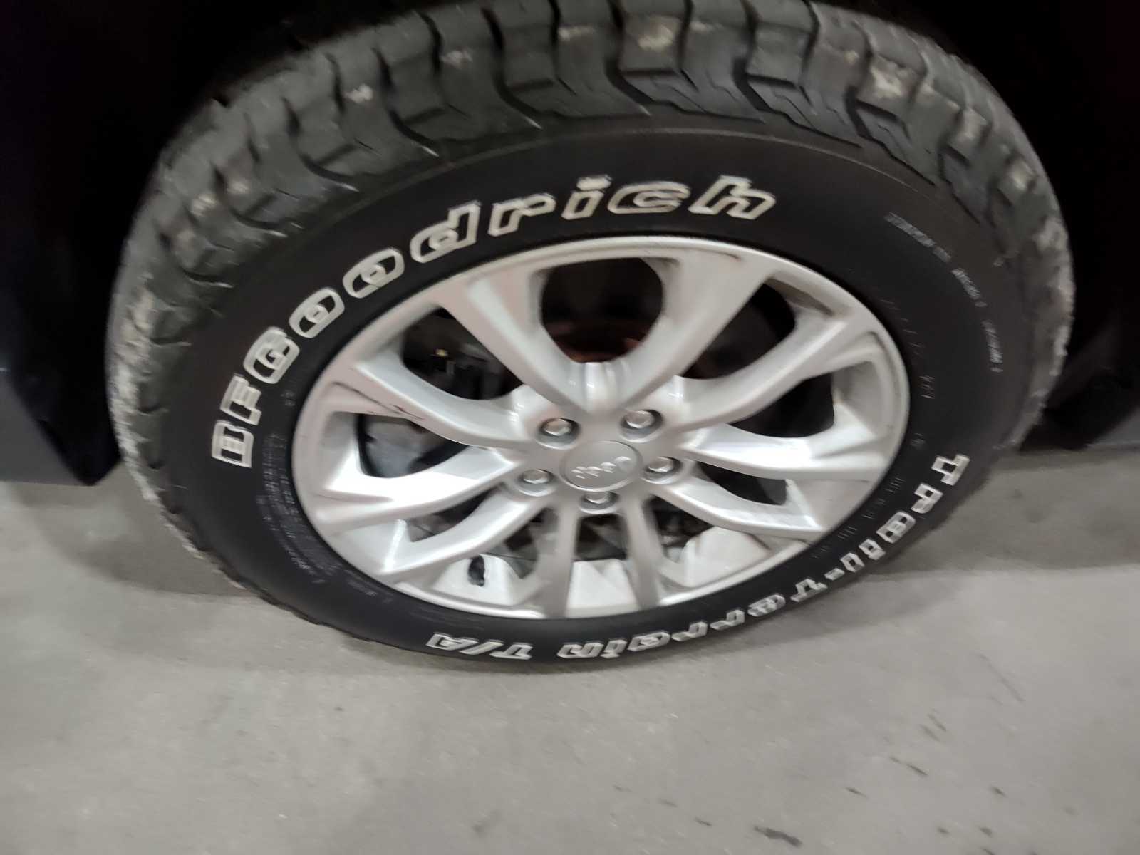 2019 Jeep Cherokee   AWD