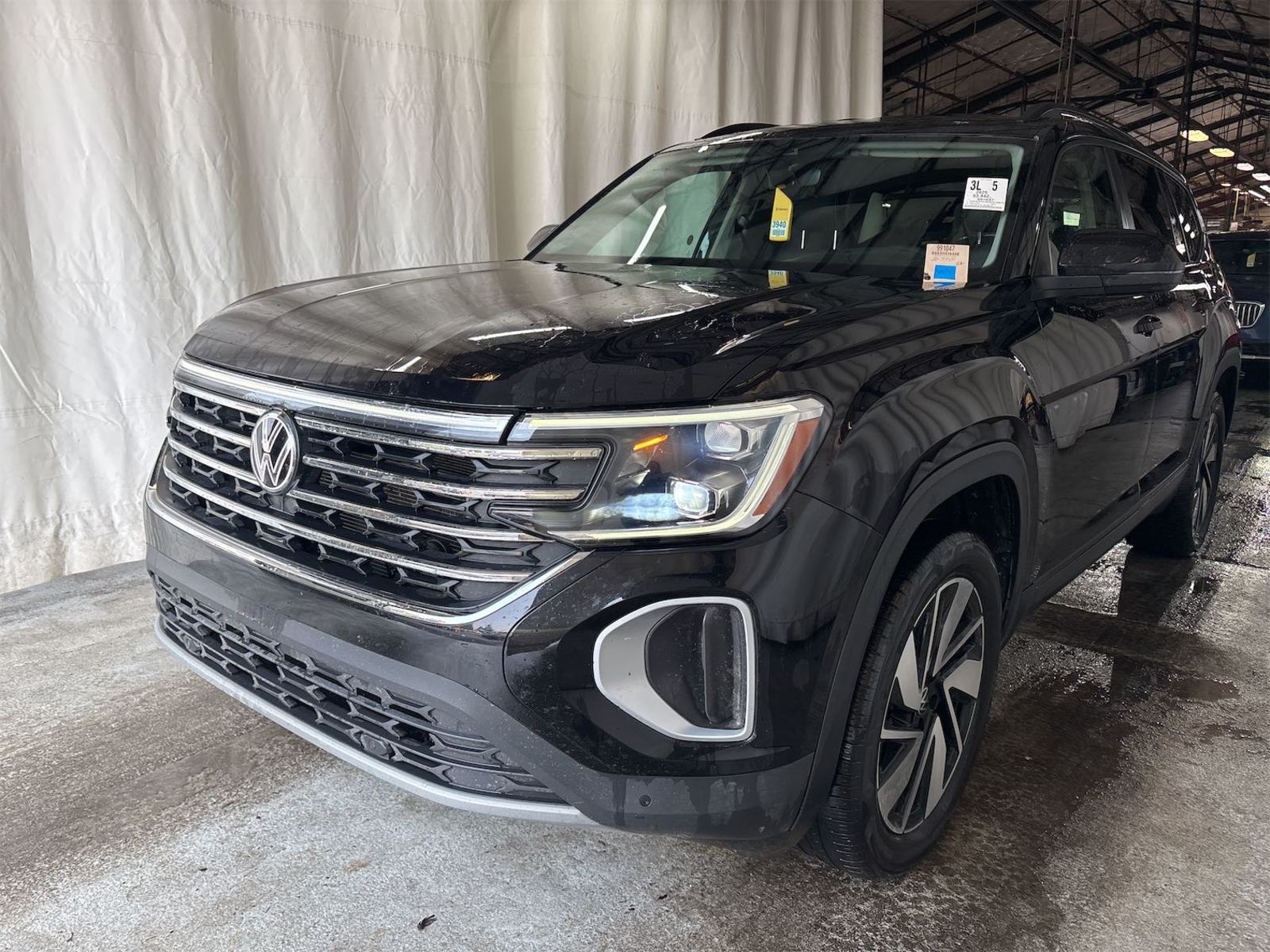 2025 Volkswagen Atlas   FWD