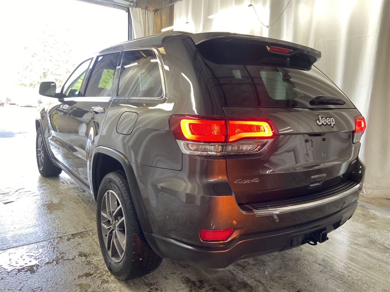 2020 Jeep Grand Cherokee  Limited AWD
