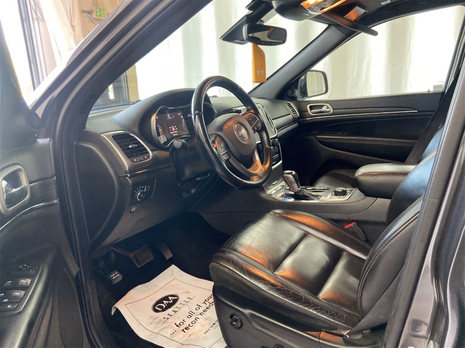 2020 Jeep Grand Cherokee  Limited AWD