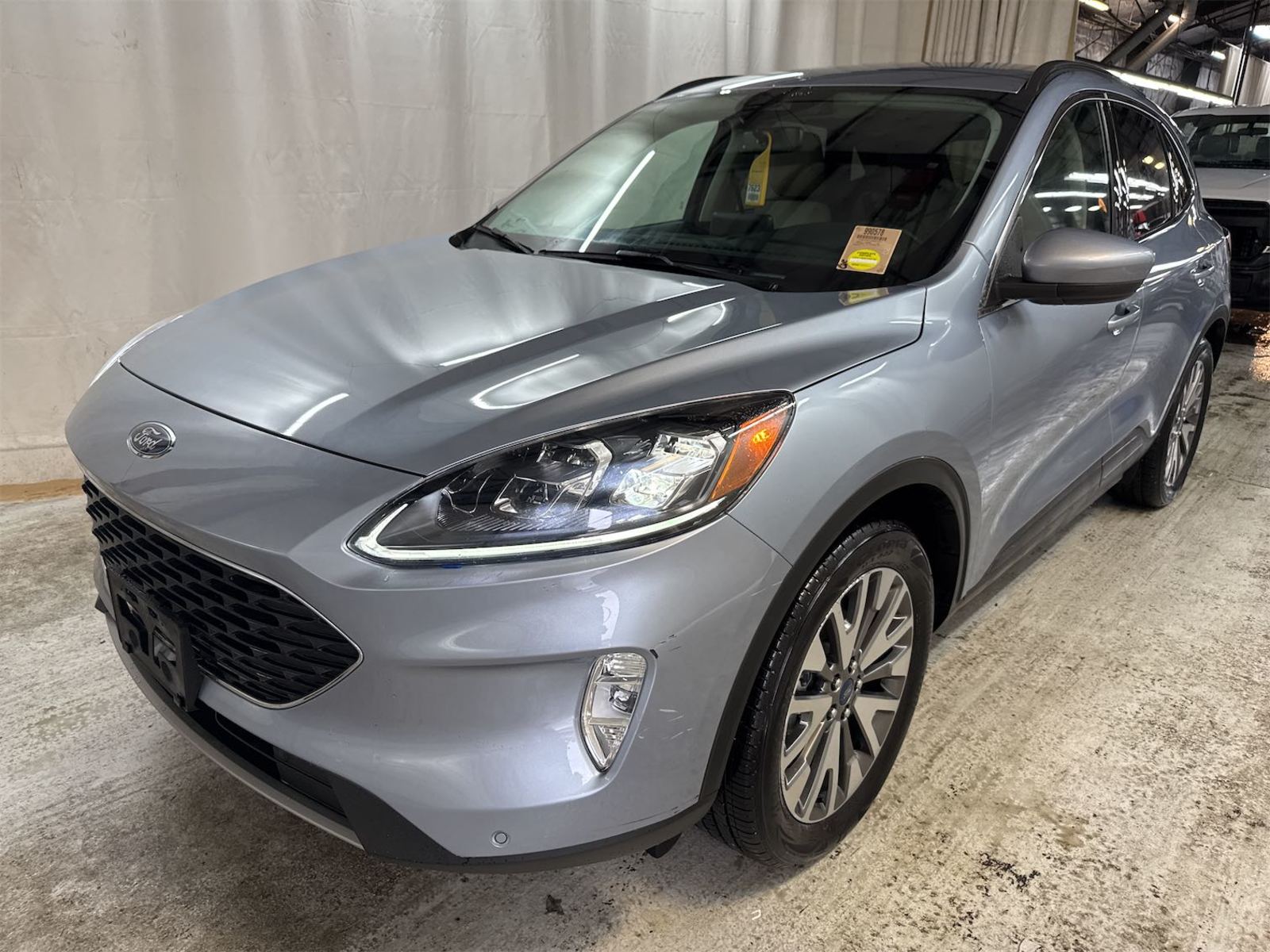 2022 Ford Escape  Titanium Hybrid AWD