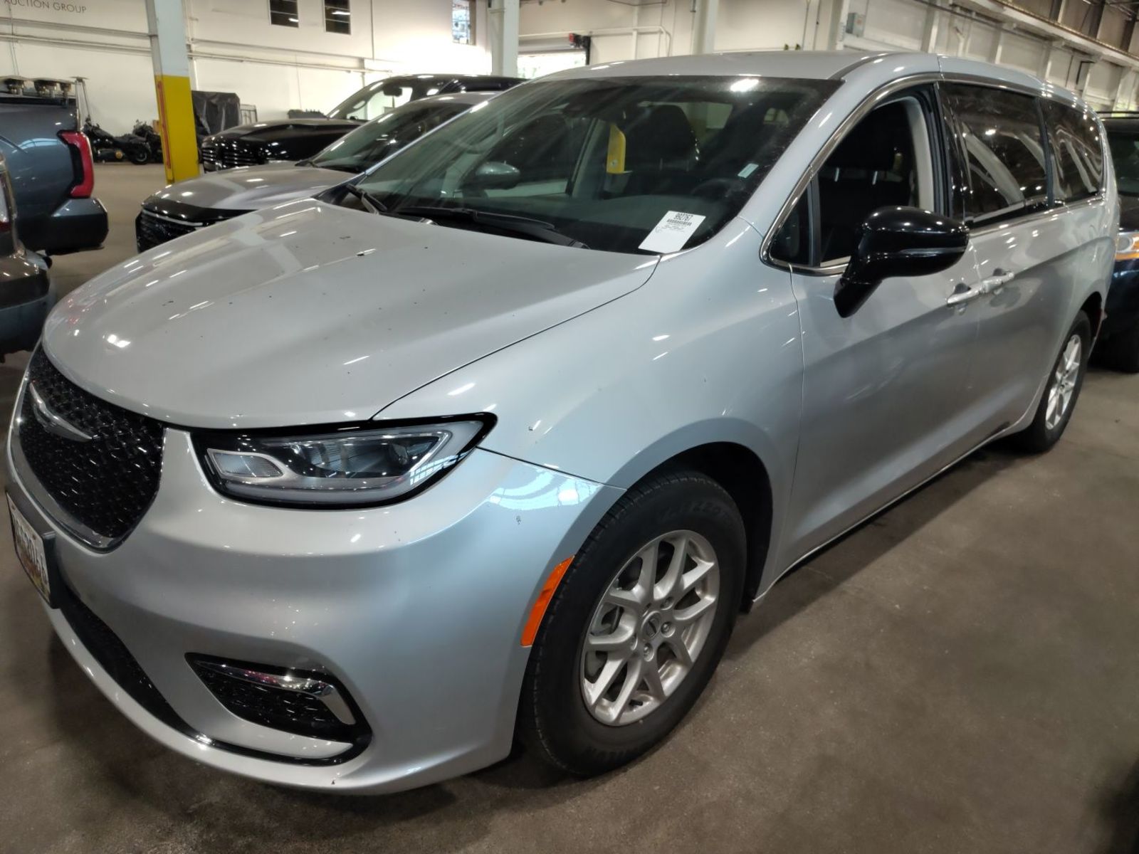 2024 Chrysler Pacifica  Touring L FWD